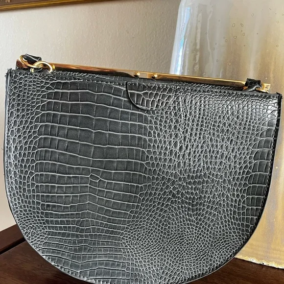 A NEW DAY Gray Croc with Gold Details Crossbody Bag - Picture 3 of 16